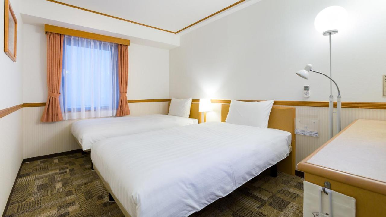 Toyoko Inn Hakata Nishi-Nakasu Фукуока Екстер'єр фото