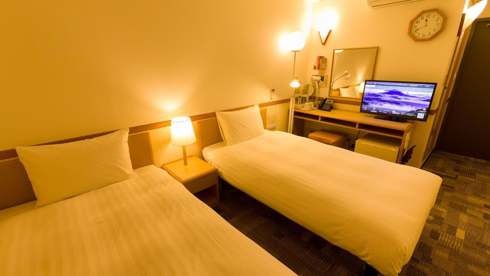 Toyoko Inn Hakata Nishi-Nakasu Фукуока Номер фото